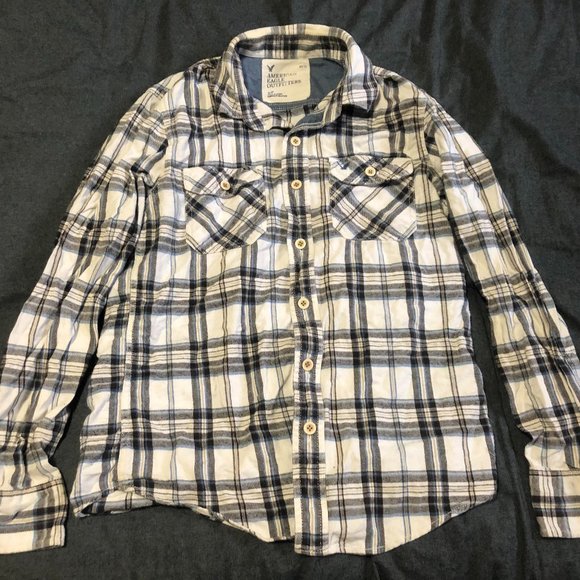 American Eagle bottoned up plaid shirt - Picture 1 of 2